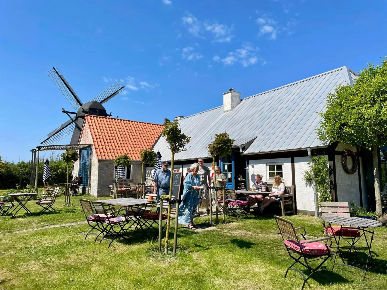 Keramikcafe Møllehuset ved Vennebjerg Bakke